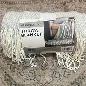 50"X60" Herringbone Tassel Fringe Throw Blanket - Saro Lifestyle